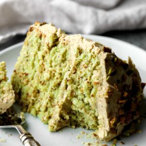 Roma Pistachio Almond Cake 14-Slices