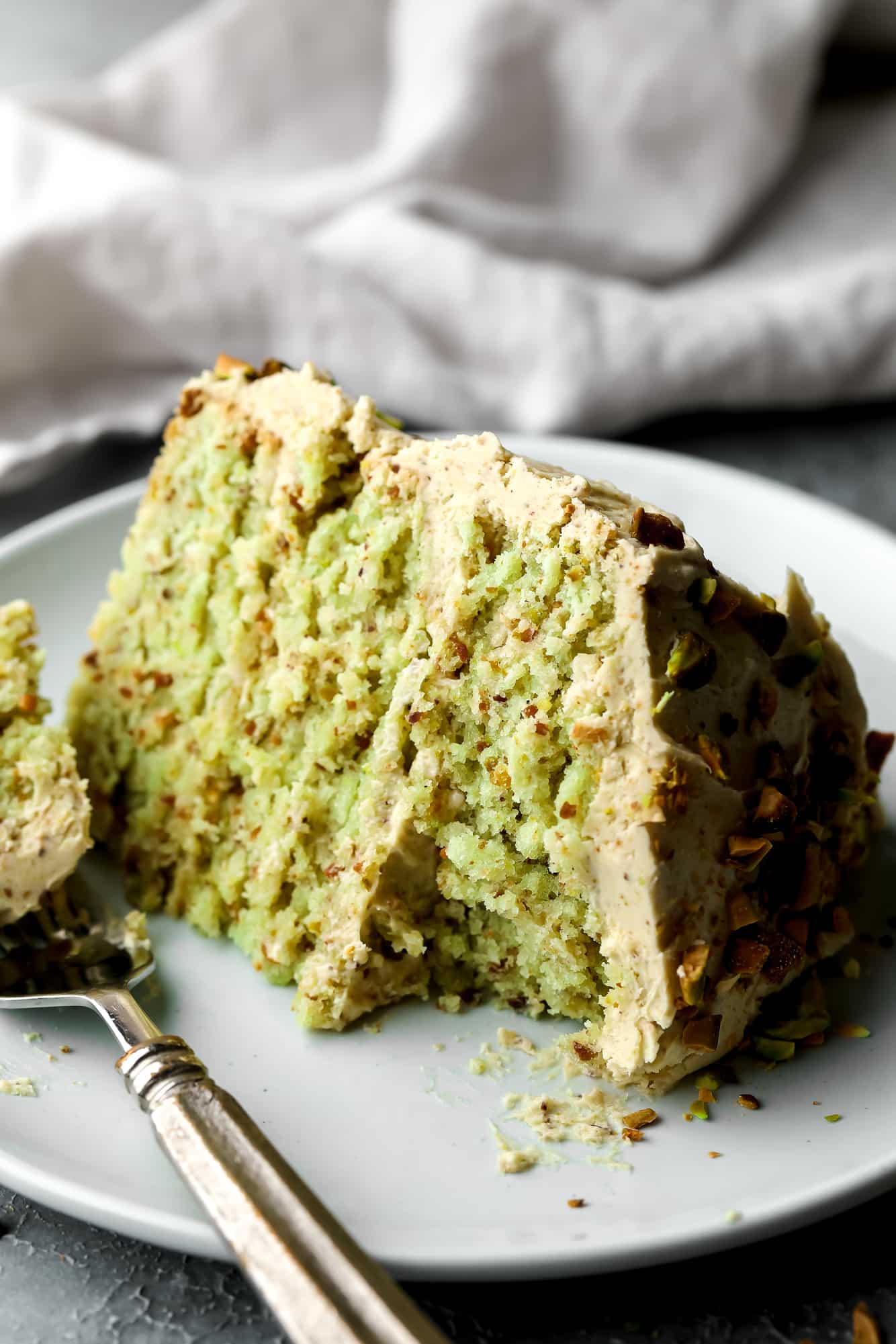 Roma Pistachio Almond Cake 14-Slices